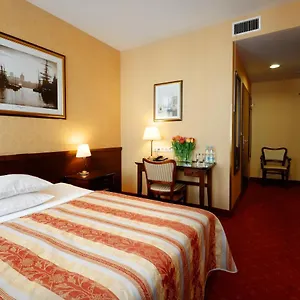 3* Hotel Wolne Old Town